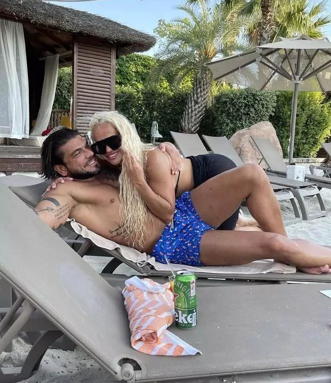 Anda Adam, întâlnire.. ciudată cu „soacra”. Cum a reacționat femeia, când a văzut că fiul ei i-o aduce acasă pe.. Anda Adam