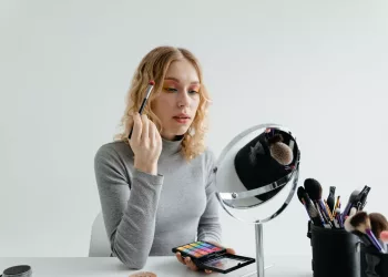 Cum să alegi cosmetice de calitate? Iată care sunt criteriile!
