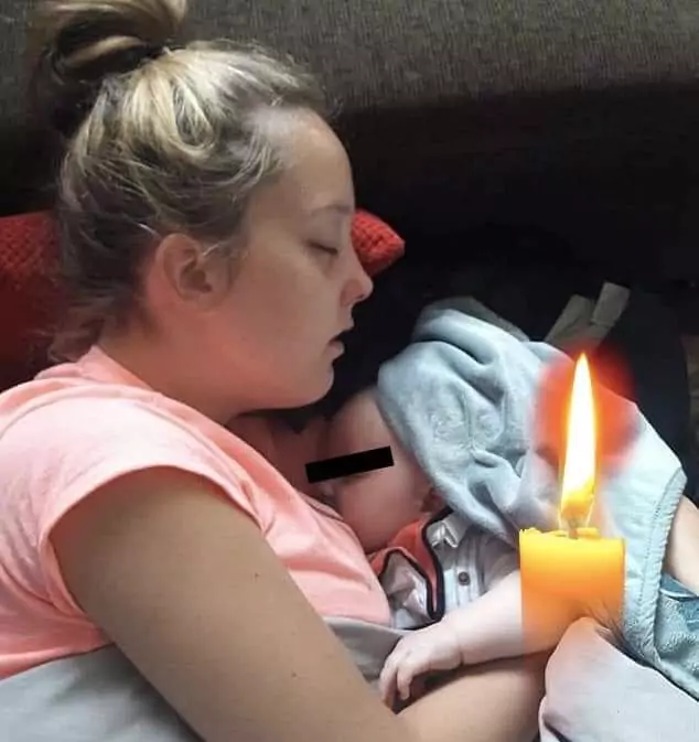 O tanara de 17 ani a murit la nastere, iar familia i-a asezat bebelusul la piept. Copilasul s-a cuibarit la pieptul mamei sale si un zambet i-a aparut instant pe chip. Mama, la randul ei, a…