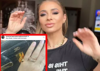 Anamaria Prodan fericită la primele ore ale dimineții, cu un inel de logodnă