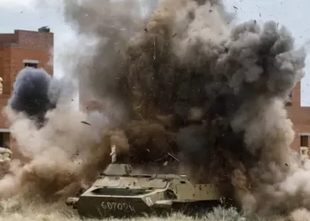 Republica Doneţk a anunțat începutul războiului. S-a declarat stare de urgenţă din cauza întreruperii alimentării cu apă, taximetriştii fug din zonă ca să nu le fie luate maşinile