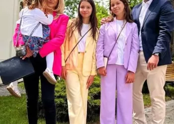 Anunțul surprinzător făcut de Mihai Morar după 16 ani de căsătorie cu Gabriela și 3 copii împreună: „Uneori și GPS-ul te duce pe alt drum…”