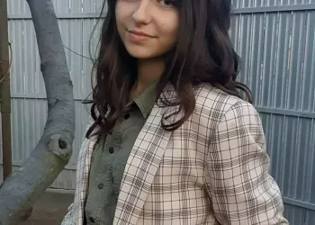 Cine e, de fapt, Andreea Beatrice – singura elevă din Bârlad care a luat nota 10 la Evaluarea Națională 2022