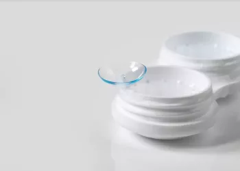 Ce tipuri de lentile de contact există și ce rol are fiecare