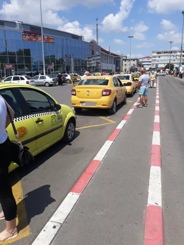 Suma exorbitantă de bani cerută de un taximetrist din Constanța unui turist, de la gară în Mamaia Nord
