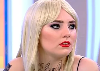 Decizie radicală luată de Vulpița. Unde a plecat Veronica Stegaru, cu copilul, dupa ce Viorel a părăsit-o
