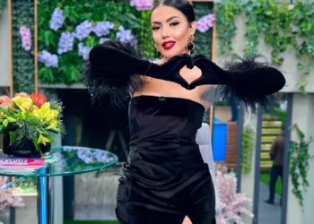 Bărbatul însurat pe care Andreea Mantea l-a despărțit de nevastă! Relație cu năbădăi pentru prezentatoarea de la Kanal D