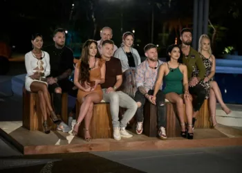 Ce se întâmplă, de fapt, între Ema Oprișan și Romeo de la Insula Iubirii. Ispita a dat cărțile pe față: „Nu mă așteptam să simt așa ceva”