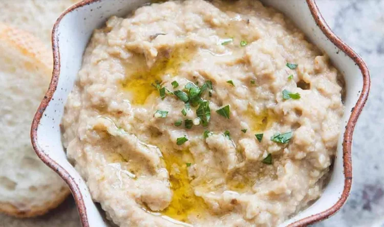 Pericolul ascuns din spatele salatei de vinete. Specialiștii trag semnalul de alarmă