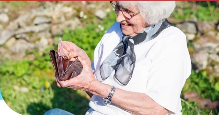 Când intră pensiile pe card în august 2023! Anunț important pentru toți pensionarii: