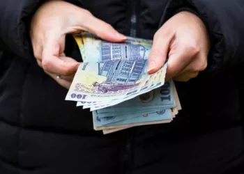 Vești bune pentru pensionari! Cresc pensiile cu 16%, în România
