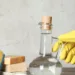 De ce trebuie să pulverizezi oțet pe plăcile de faianță și între rosturi. Gospodinele adevărate iubesc acest truc