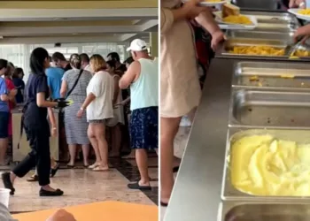 Dezamăgire cruntă pentru un român care și-a făcut vacanța la un hotel cunoscut din Saturn. Ce a putut să pățească: „Stăteau la coadă să apuce ceva de mâncare”