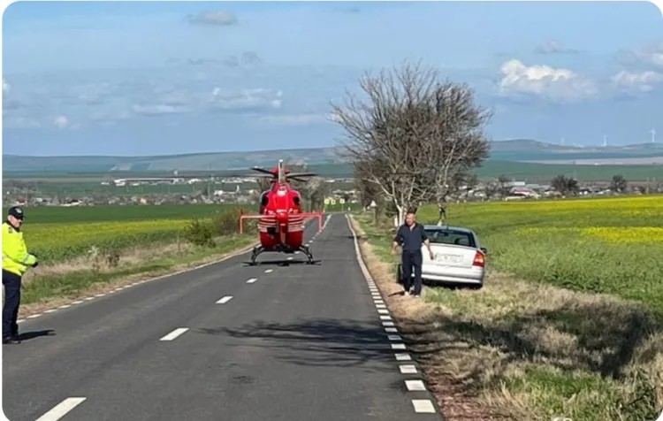 “Băi, oameni buni, eu nu mai pot!” Mesajul dureros scris de un poliţist, după ce a văzut cum o fetiţă de 10 ani moare sub ochii părinţilor săi în drum spre mare