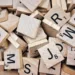 Care e, de fapt, pluralul substantivului „stână”. Mulți români fac această greșeală
