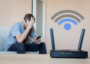 Obiectele pe care nu trebuie să le așezi lângă routerul WiFi. Greșeala banală care diminuează viteza conexiunii la internet