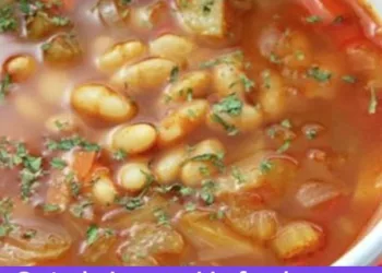 Ce trebuie sa pui in fasole ca sa nu te mai balonezi – trucul stiut de putine gospodine