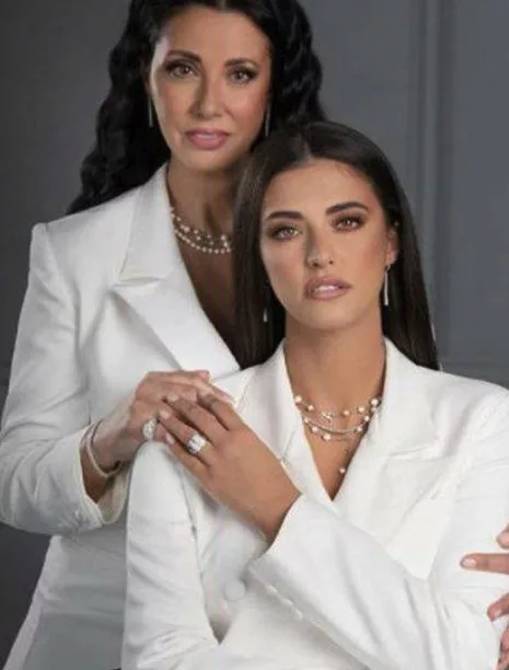 Mama Antoniei, anuntul facut la 53 de ani: “Prefer sa fiu o femeie frumoasa pentru varsta mea…decat sa incerc cu disperare sa…”