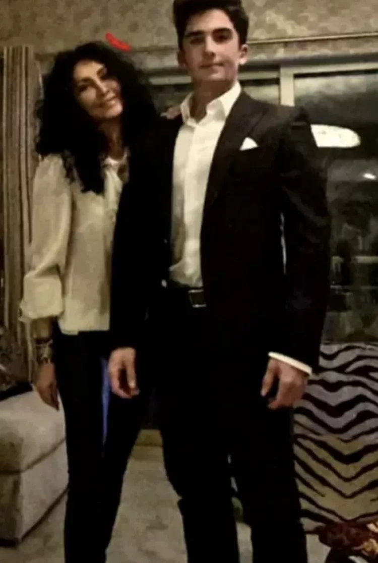 Ce s-a întâmplat cu Ayan, unicul copil al Mihaelei Rădulescu?