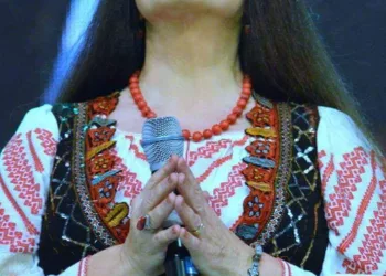 A plecat dintre noi!