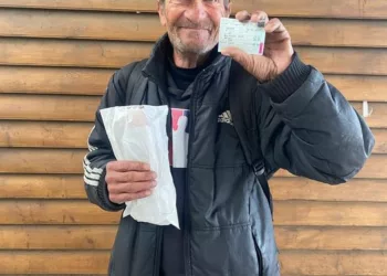 Nea Aftene, un cioban din Galaţi, a plecat pe jos de la Zimnicea după ce a fost înşelat. A muncit zile întregi, iar când să îşi primească salariul a fost gonit acasă. Ce s-a întâmplat cu el când a ajuns în Bucureşti?