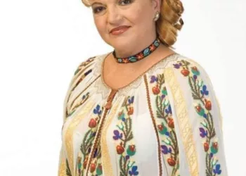 Maria Cârneci, una dintre cele mai cunoscute și îndrăgite artiste de muzică populară din România, a dezvăluit detalii despre familia sa