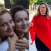 Elena Lasconi a divorțat după patru ani de tatăl fiicei sale, Oana. A trăit într-o sărăcie lucie în copilărie