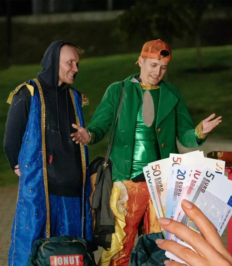 Am făcut calculul complet! Câți euro au primit George Tănase și Ionuț