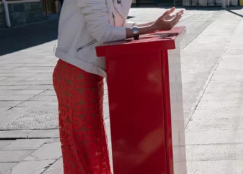 Ce salariu are Irina Fodor la America Express de la Antena 1. Primește de 2 ori mai puțini bani decât lua Gina Pistol