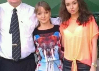 Cât câștigă în fiecare lună fiica cea mare a lui Vadim Tudor. Moștenirea uluitoare primită de Lidia și sora ei de la celebrul lor tată