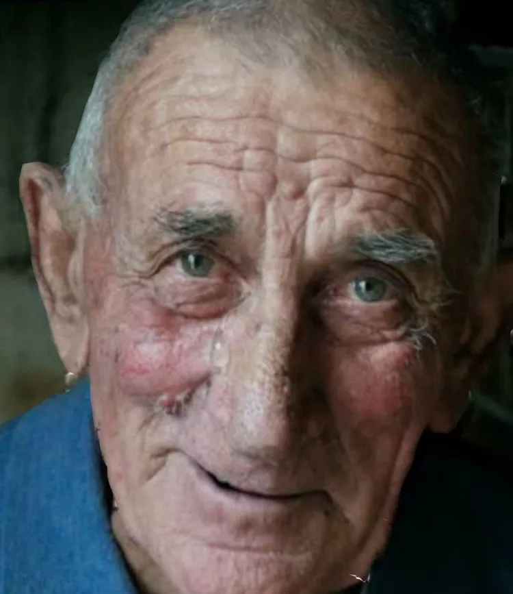 Bărbatul și-a dus tatăl la azilul de bătrâni. Întors acasă, fiul său de doar 5 ani i-a pus o întrebare care l-a lăsat fără cuvinte.