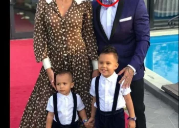 Anuntul facut chiar de Alex Velea dupa aproape 7 ani de relatie cu Antonia. A tinut sa se afle chiar de la el