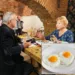De necrezut! Câți lei costă două ouă ochiuri la „Lacrimi și Sfinți”, restaurantul lui Mircea Dinescu din București