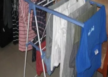 O femeie se simțea rău de câteva zile, așa că s-a dus la doctor pentru un control. Când a aflat ce are ..Dacă și tu ai așa ceva în casa, renunță imediat.