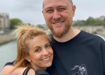 Cine e, de fapt, soţul Simonei Gherghe. Ce relaţie are Răzvan Săndulescu cu familia vedetei: