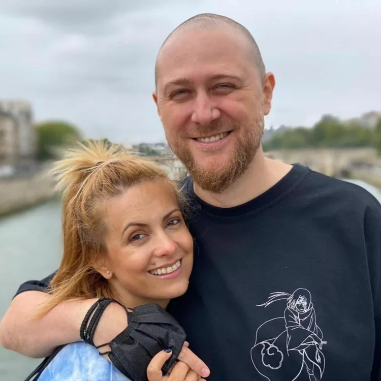 Cine e, de fapt, soţul Simonei Gherghe. Ce relaţie are Răzvan Săndulescu cu familia vedetei: