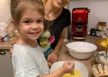 Mămicile au luat foc când au văzut imaginea. ”Doamne ferește…” Cum explică Simona Gherghe decizia