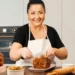 Ce preț are un cozonac vândut de Gabriela Cristea. Prezentatoarea TV a dat lovitura cu noua afacere