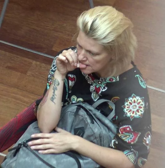 „De ce nu ai grijă de tine? Arăți ca o servitoare!”, i-a scris un fan… Dar uite ce răspuns i-a dat Dana Nălbaru! E genial! Bravo, Dana!