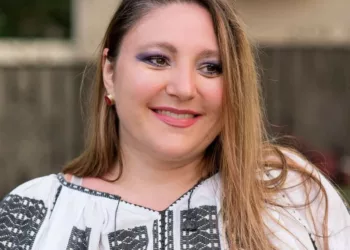 Ce nume va avea Diana Șoșoacă după divorț