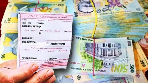 A fost făcut anunțul! Când intră pensiile pe card în iulie 2024