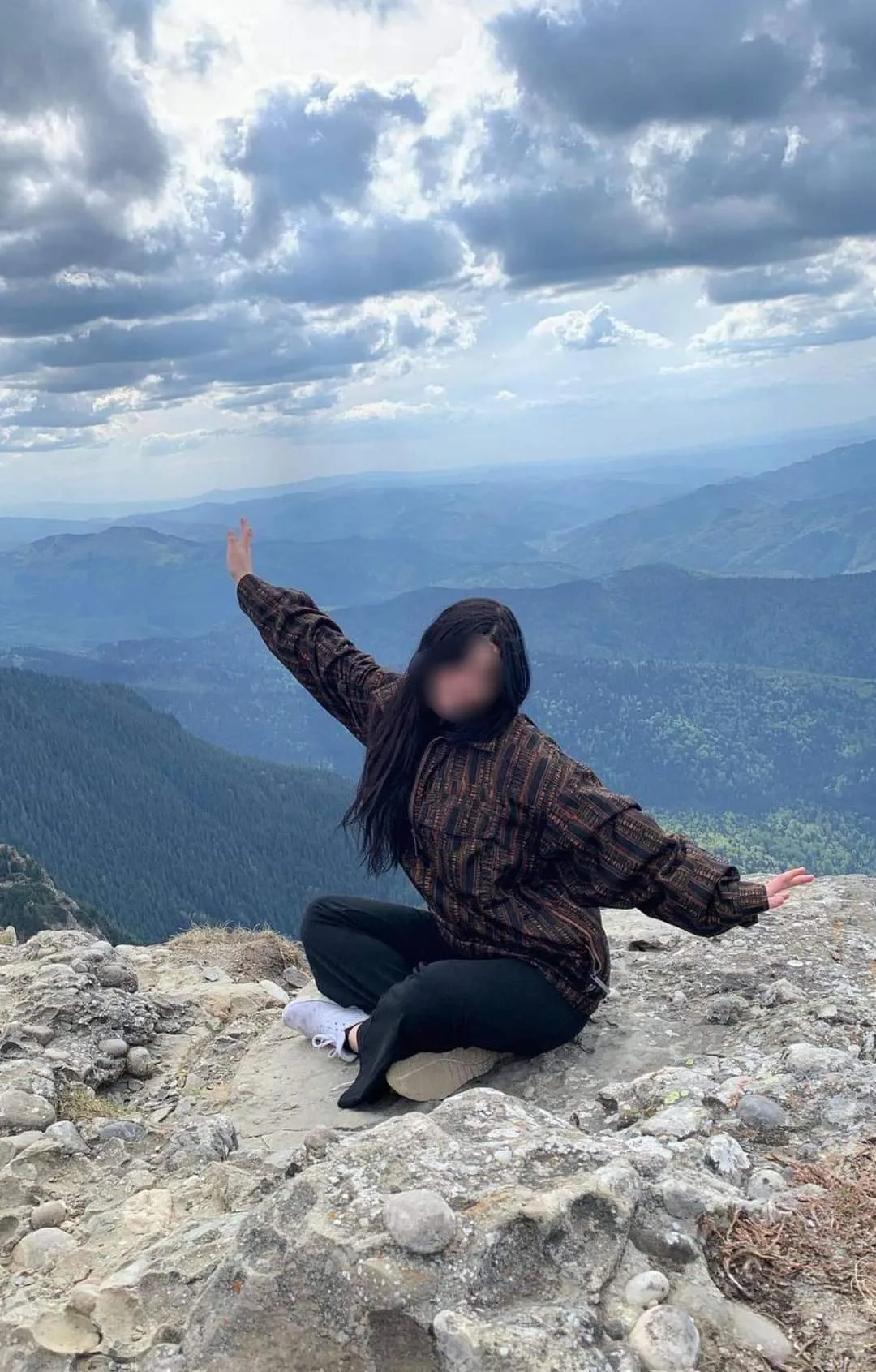 Diana, tânăra care și-a pierdut viața pe traseul Jepii Mici, și-a prevestit sfârșitul!