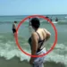 O recunosti? Cum a aparut acum pe plaja, la Mamaia, vedeta pe care o vedeau toti romanii la TV! Turistii au crezut ca NU vad bine
