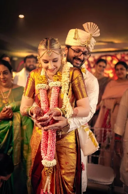 Andra Medintu, o româncă din Arad, s-a căsătorit cu un milionar indian! Cum se fac nunțile aranjate în India, de fapt