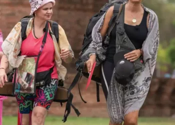 Ce a pățit un cameraman de la Asia Express în timp ce le filma pe Anca Țurcașiu și Andreea Samson