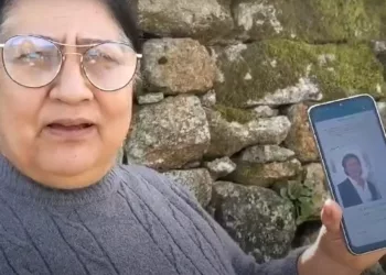 Această româncă a crezut că a dat norocul peste ea când Brad Pitt i-a scris pe TikTok și i-a cerut bani