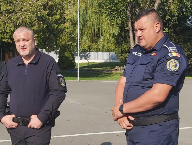 Eroii neștiuți: Andrei și Marian au salvat zeci de vieți până să ajungă autoritățile în locurile inundate