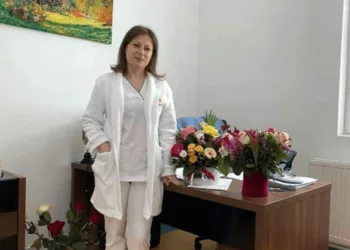 Anca Dumitrovici, doctorița care cerea șpagă bolnavilor de cancer, a fost condamnată! Câți ani va sta în spatele gratiilor