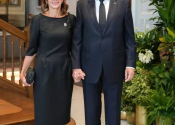 Singurul mod prin care ANAF poate recupera cei 260.000 de euro datorați de Klaus și Carmen Iohannis