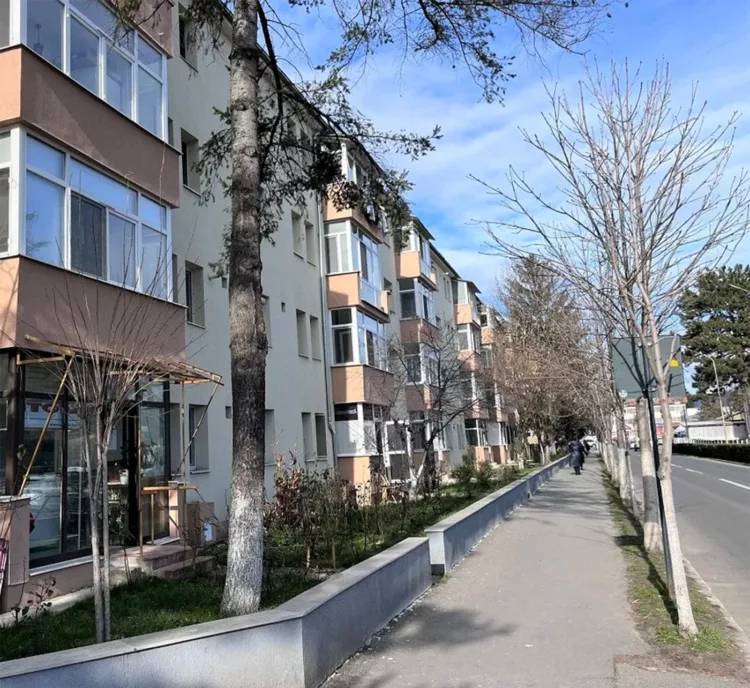 Localitatea din România în care un apartament cu 3 camere costă doar 4.000 de euro, acum, în 2024